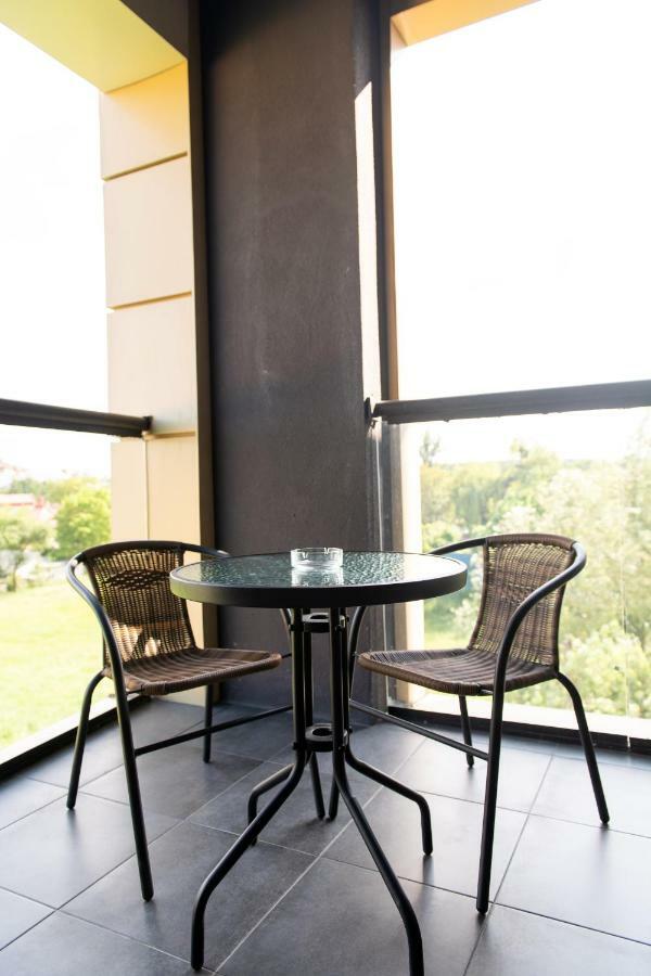 לבוב Avalonrestapartments מראה חיצוני תמונה